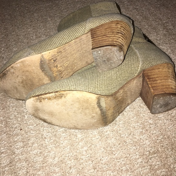 Cutest booties - Picture 5 of 5